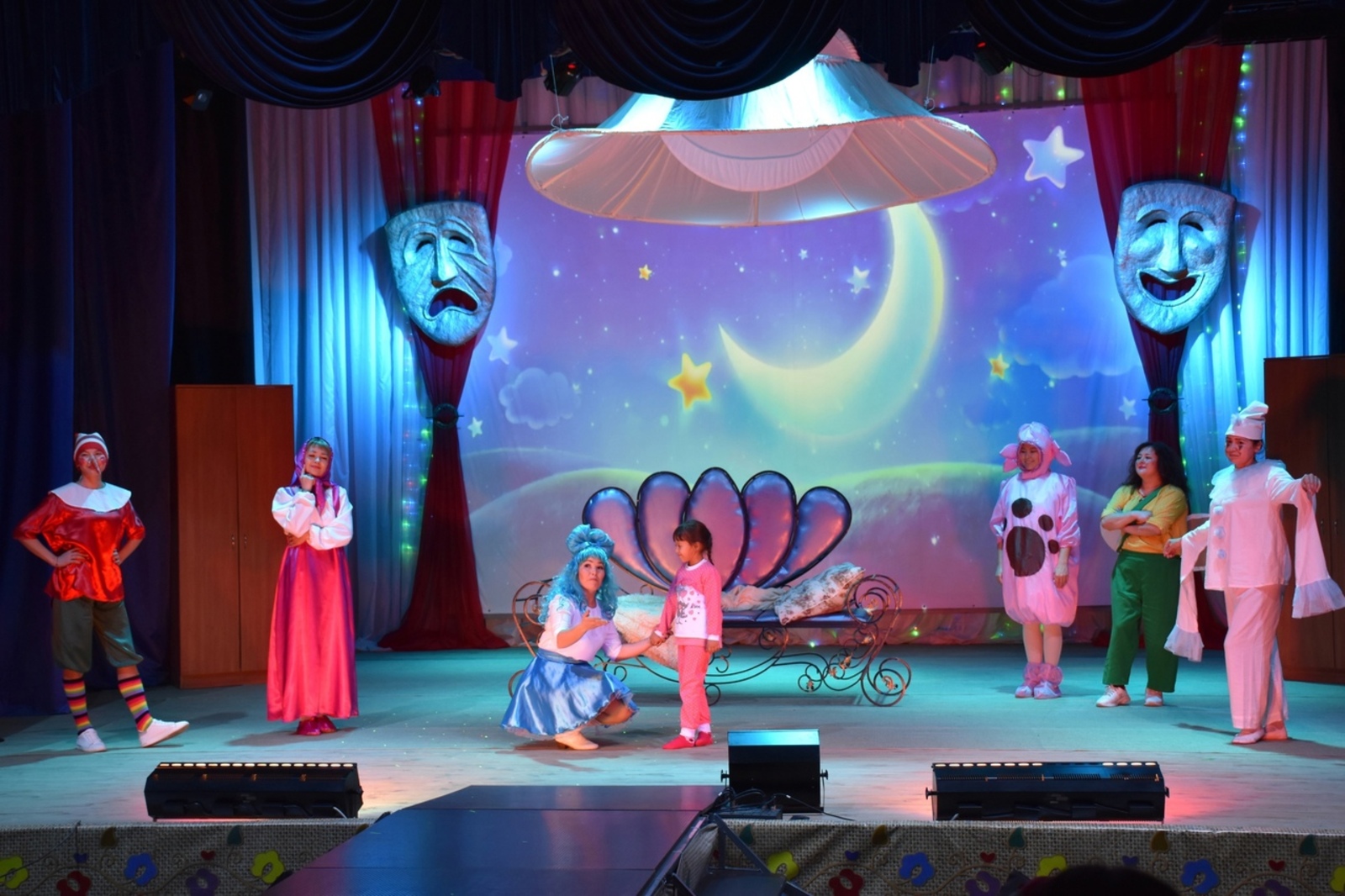 В Башкортостане прошел Республиканский фестиваль детских и молодежных театров «Волшебная кулиса»