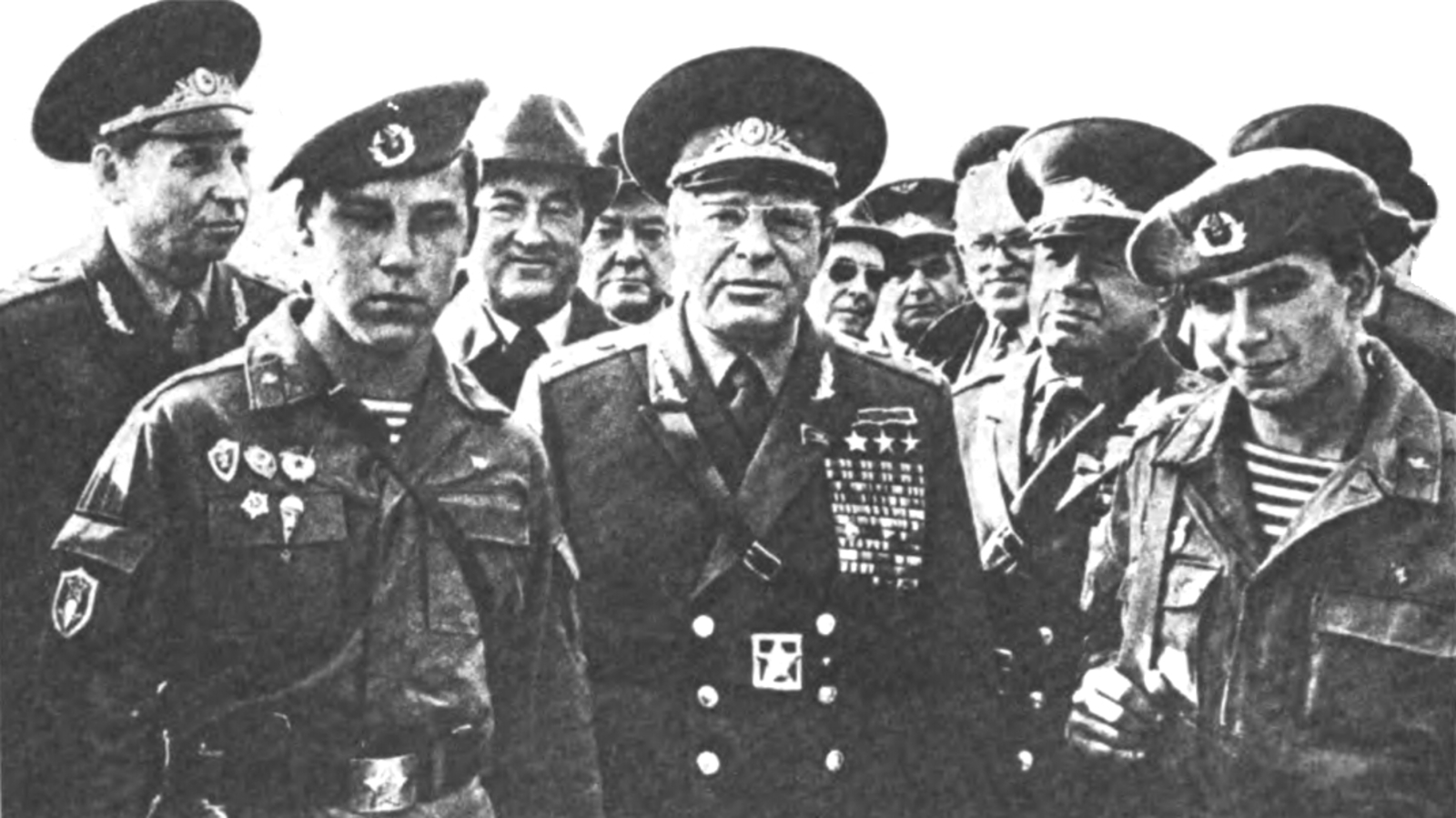 Общественное достояние Д. Ф. Устинов на военных учениях «Запад-81». Апрель 1982 г.