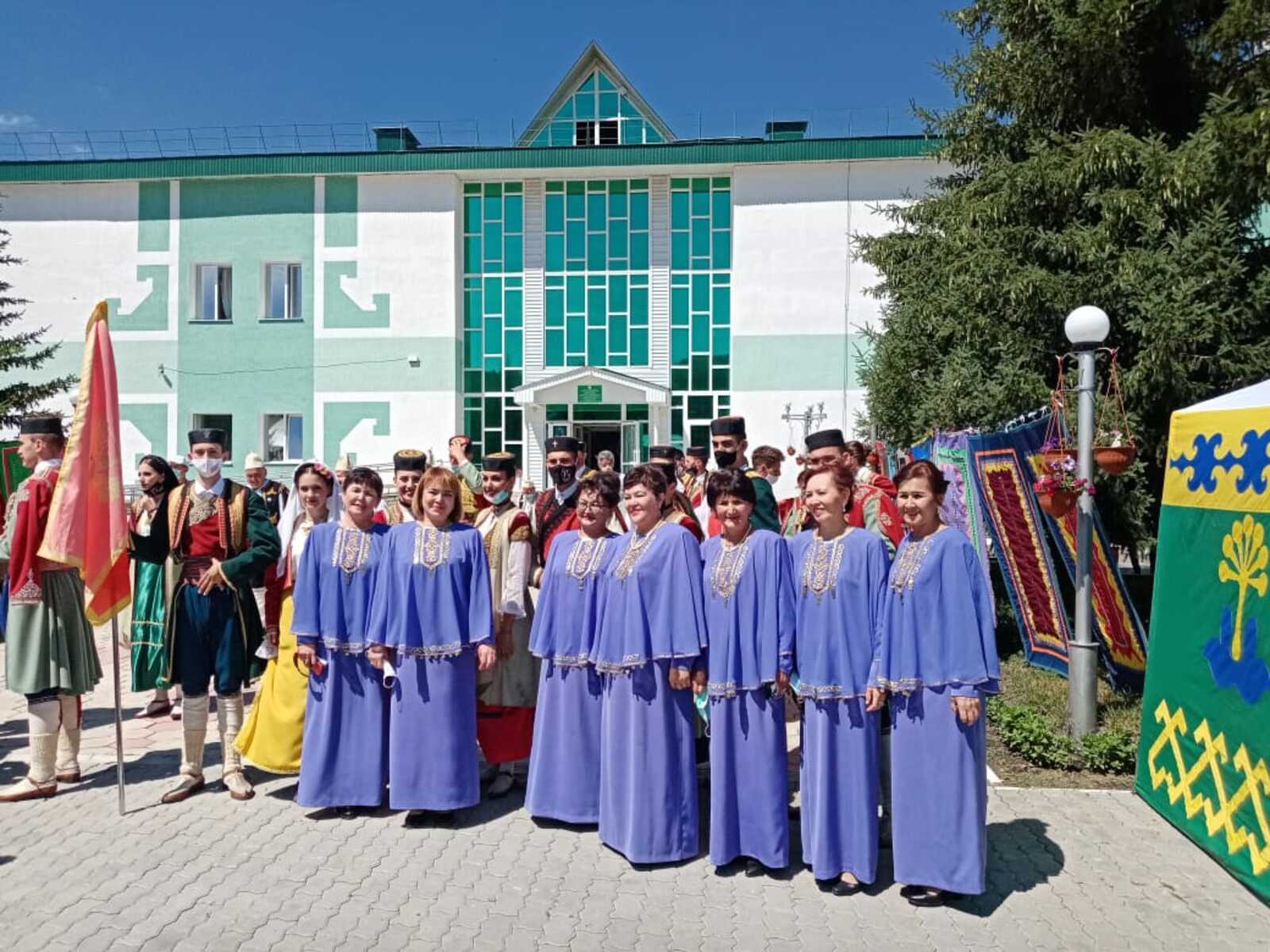 Концерт участников Всемирной фольклориады в Бурзянском районе открыли медики