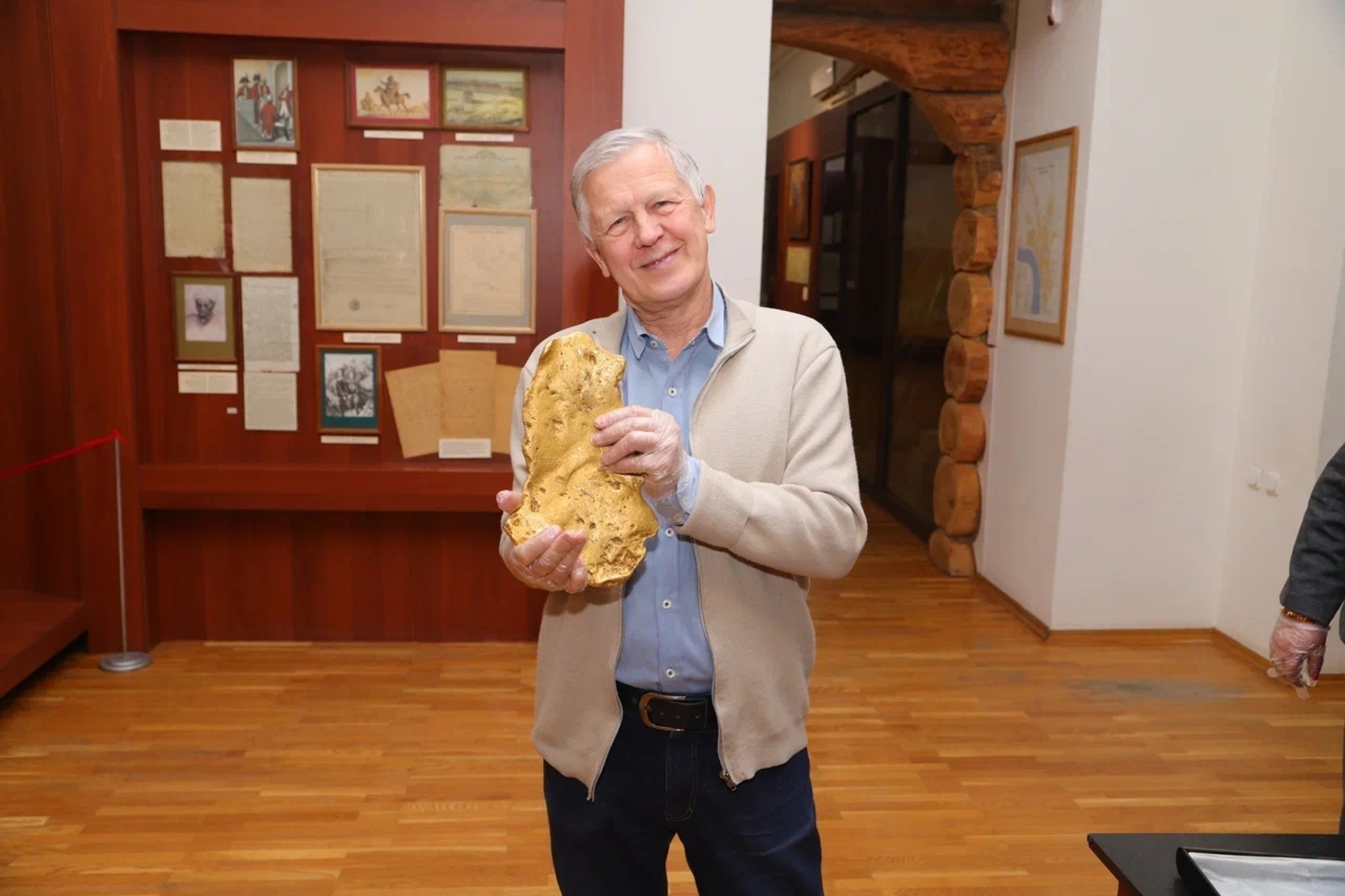 4,788 кг золота в руках («Ирендыкский медведь»)