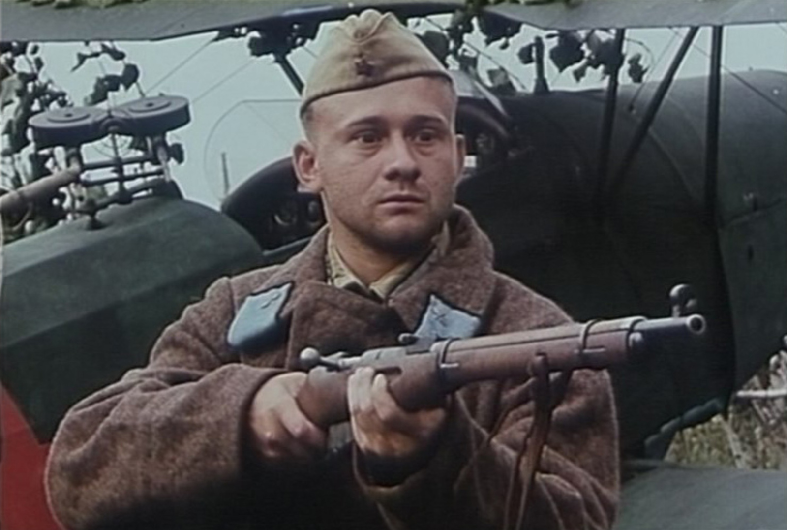 Кадр из фильма "Жизнь и необычайные приключения солдата Ивана Чонкина"