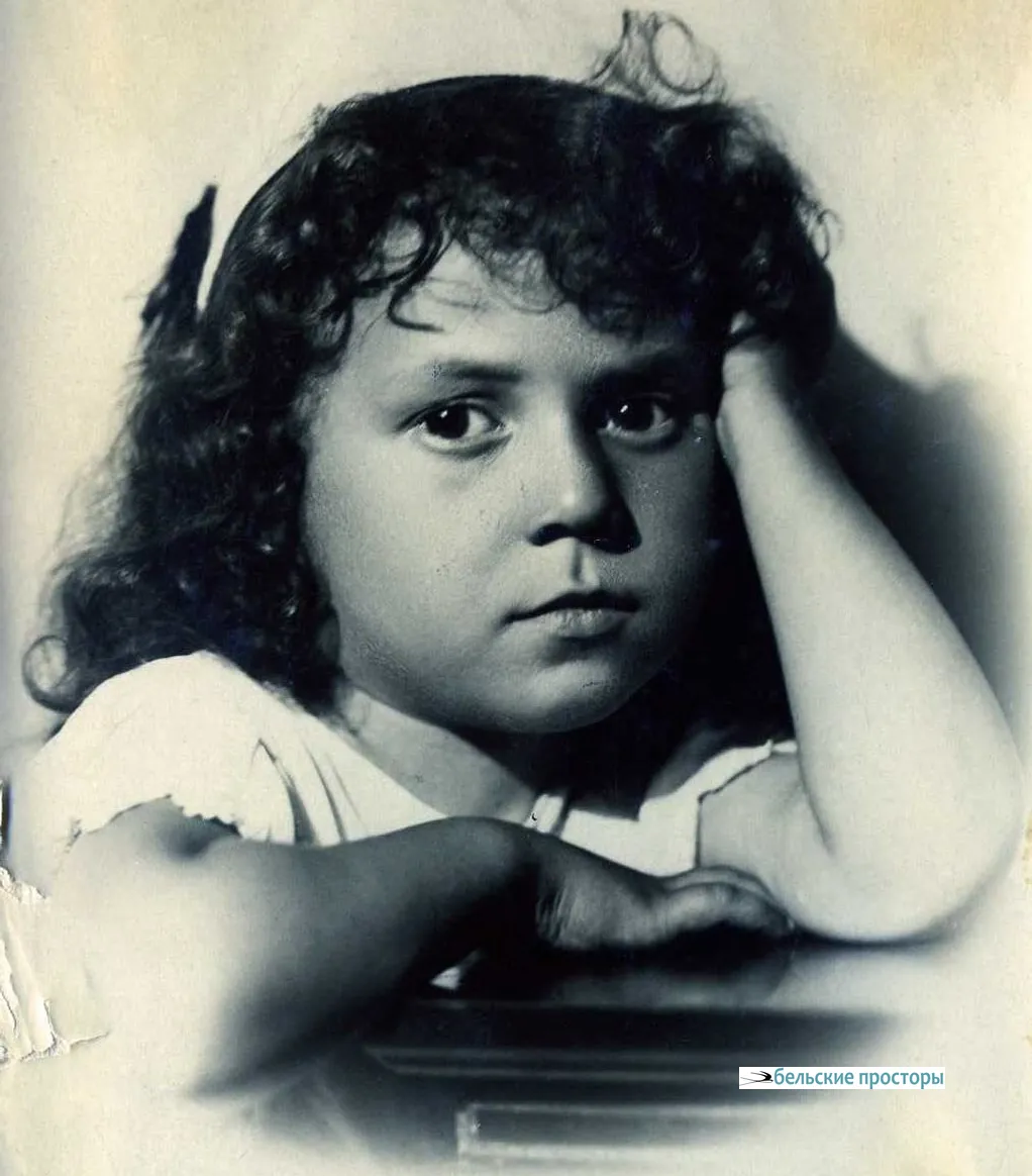 Лёка, 1936 г. Фото из семейного архива