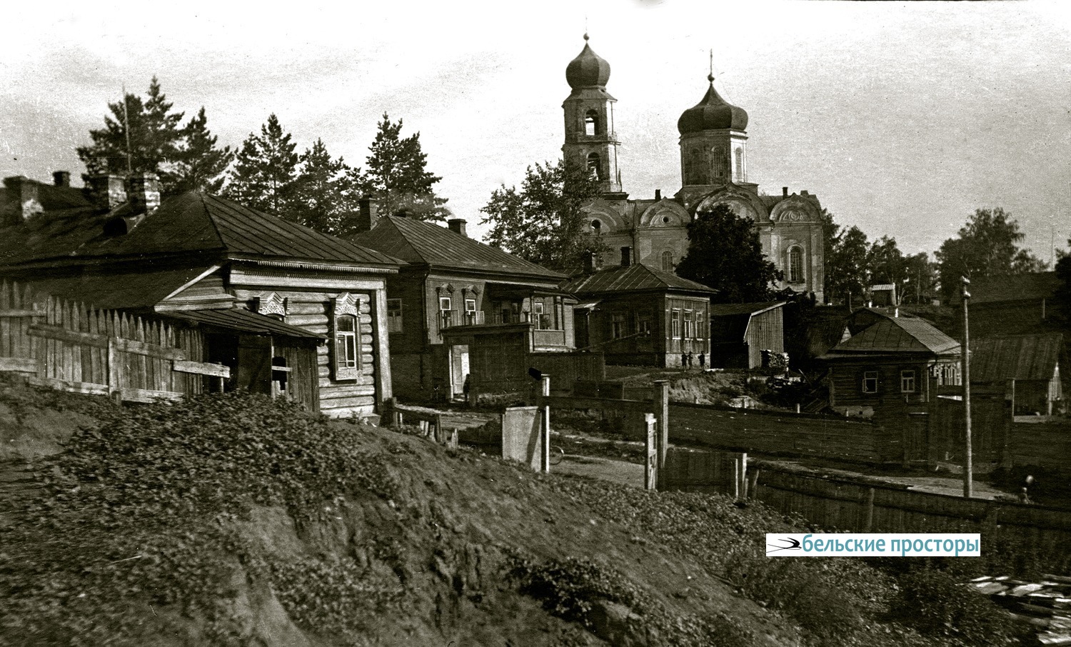 Вид на Ильинскую церковь от Тукаевской улицы