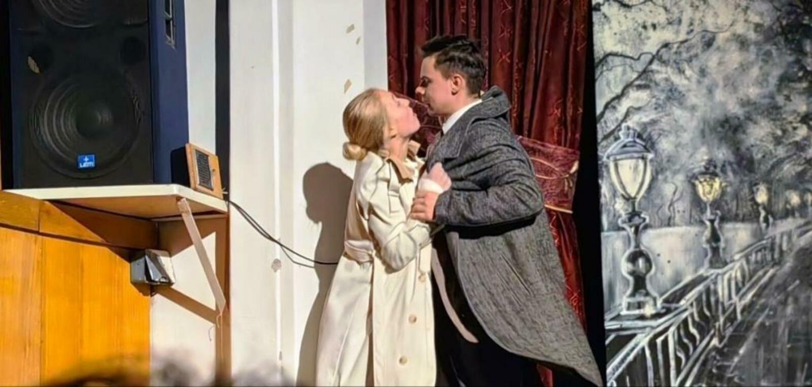 Спектакль «Варшавская мелодия», частный театр «Он и она» (Уфа)