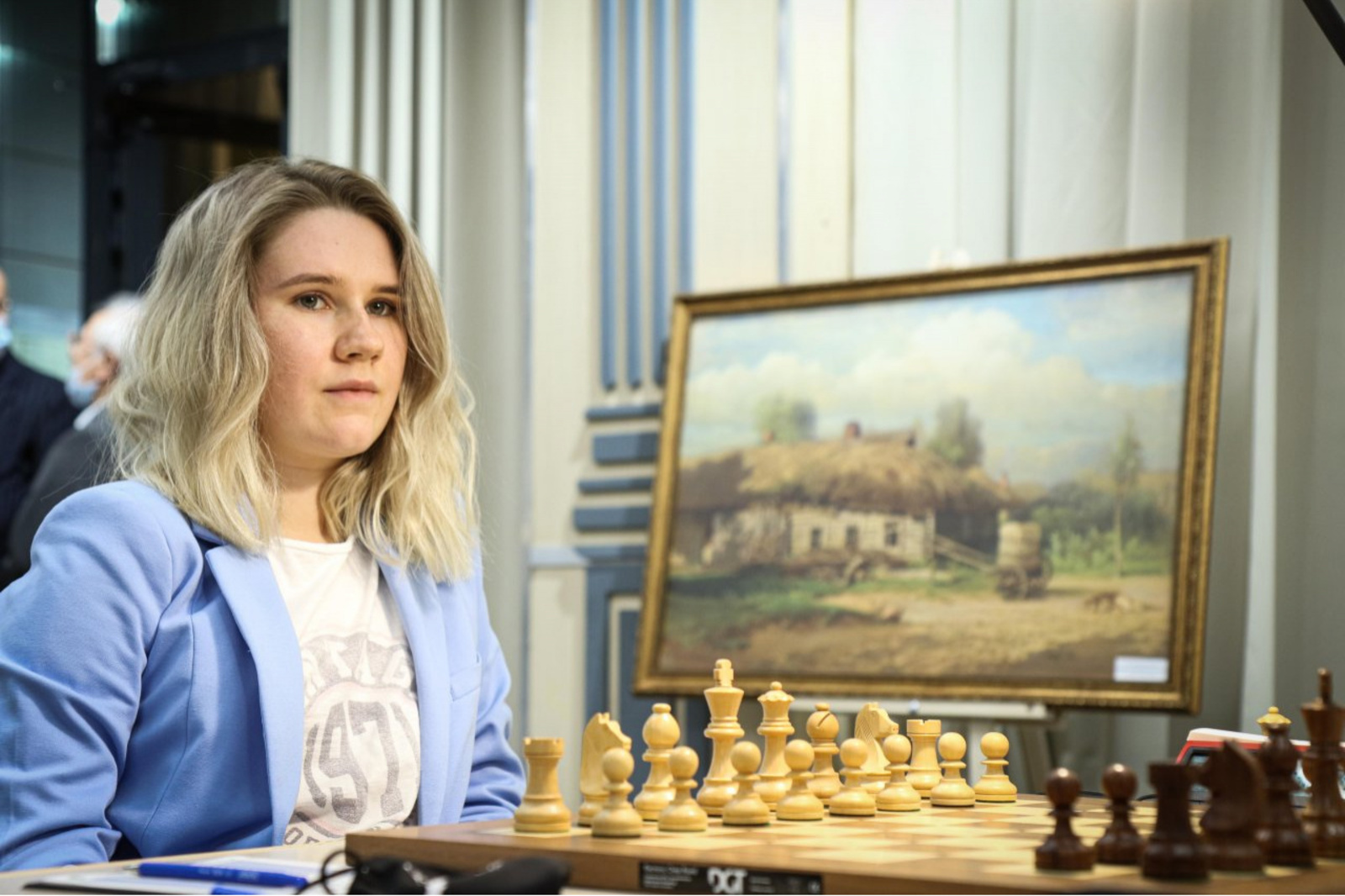 На Суперфиналах шахматных чемпионатов России в Уфе сыгран девятый тур. Лидеры сохраняют свои позиции